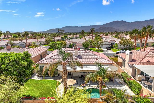 79976 Castille Drive, La Quinta CA: https://media.crmls.org/mediaz/9b05b710-92a7-49e4-a9ed-15cd59a1cb9b.jpg