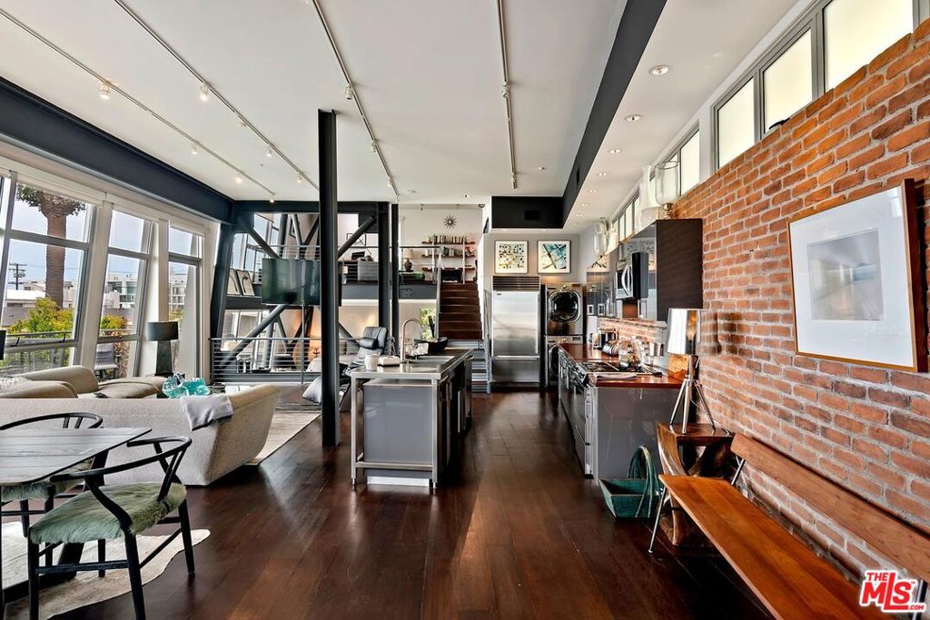 1513 9th Street #3