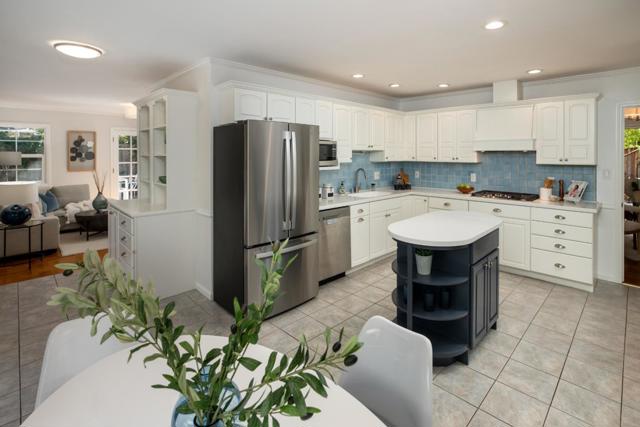 1494 Kings Lane, Palo Alto CA: https://media.crmls.org/mediaz/9b0622ed-b130-4ae7-a62f-c6c725bca14d.jpg