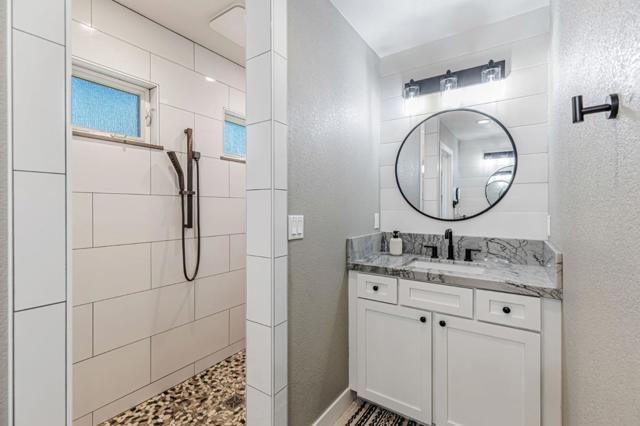 640 S Ridgemark Drive, Hollister CA: https://media.crmls.org/mediaz/9b062f90-260f-40ae-89c0-98a2339869b3.jpg