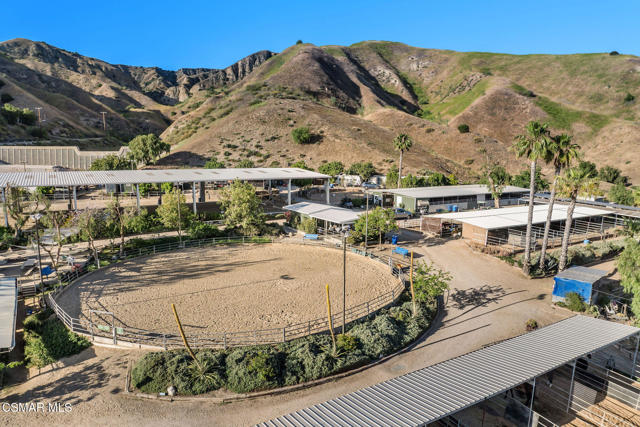 11270 Dominica Avenue, Lakeview Terrace CA: https://media.crmls.org/mediaz/9b06fdc7-72c4-434c-8d22-61ea4d5ebfca.jpg