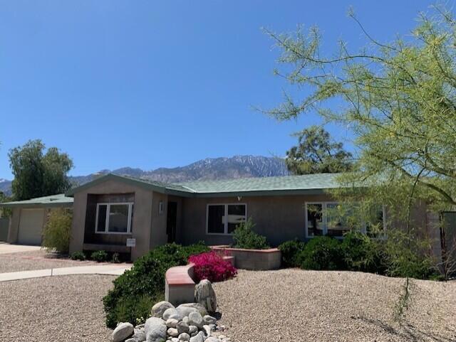 3045 N Cerritos Road, Palm Springs CA: https://media.crmls.org/mediaz/9b085bc0-0dd3-4319-8efe-65288ac4280f.jpg