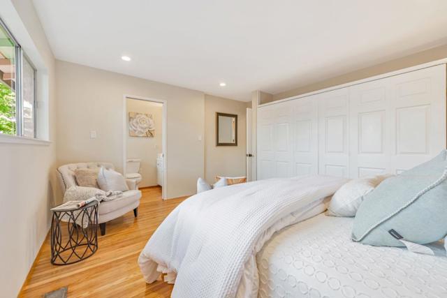 3135 Alameda De Las Pulgas, Menlo Park CA: https://media.crmls.org/mediaz/9b09a69e-3bc0-40a4-b92d-751c7da3c600.jpg