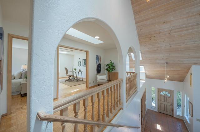 158 Echo Valley Road, Prunedale CA: https://media.crmls.org/mediaz/9b0bcbc6-db9c-4ddf-bbd5-66919e95f243.jpg