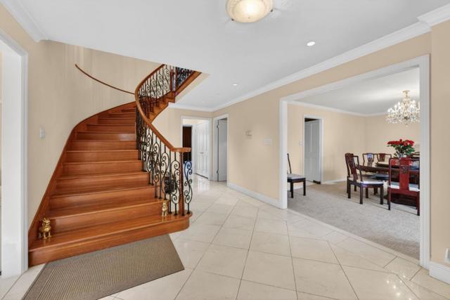 746 Jacaranda Circle, Hillsborough CA: https://media.crmls.org/mediaz/9b0beac3-873c-40c7-b411-9b5792db04e6.jpg