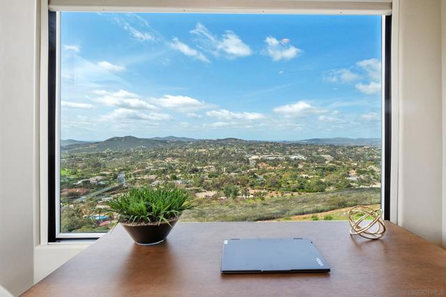 15484 Markar Rd, Poway CA: https://media.crmls.org/mediaz/9b0bebf2-6a0a-40f5-8d90-808592c96744.jpg