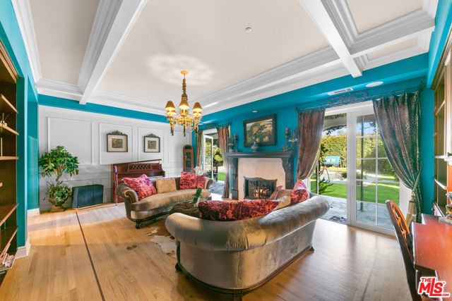 13418 Nightsky Drive, Camarillo CA: https://media.crmls.org/mediaz/9b0c9c5c-00f3-46c0-a86d-199fd65db06b.jpg