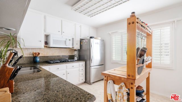13065 MINDANAO Way, 14 photo 7