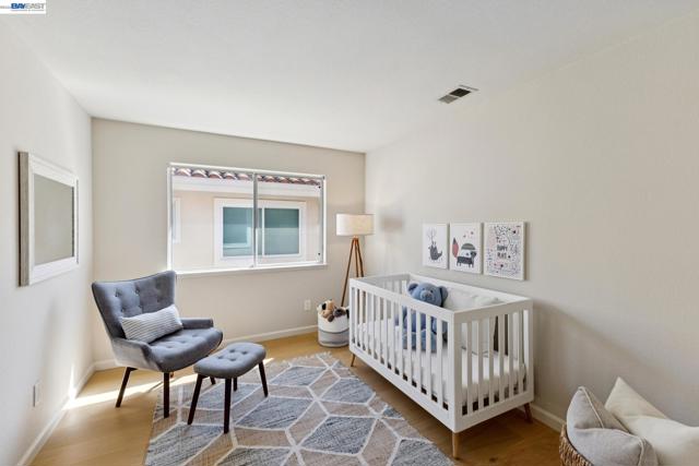 Image 42 of 60 For 674 Crystal Ct