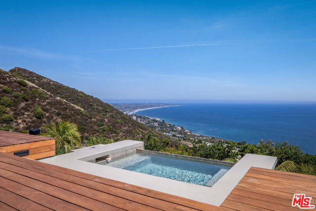 4310 Encinal Canyon Road, Malibu CA: https://media.crmls.org/mediaz/9b0e42ee-103e-47a6-a680-ace98f9a28d3.jpg