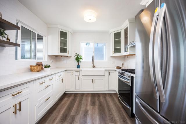 2434 Meadow Lark Dr, San Diego CA: https://media.crmls.org/mediaz/9b0ec8cc-3779-4a98-b7ba-62f1a3336c15.jpg