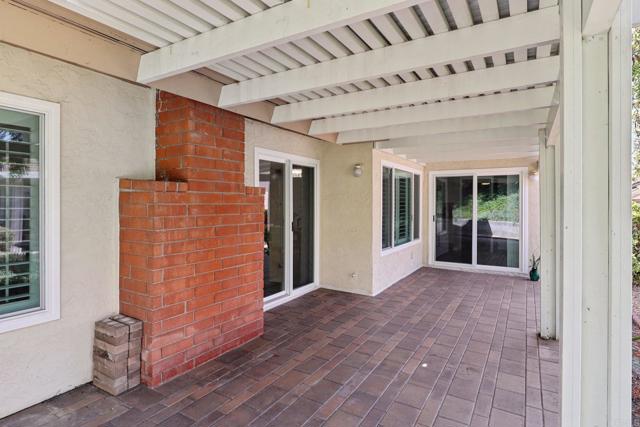1783 Calle Del Arroyo, San Marcos CA: https://media.crmls.org/mediaz/9b0efcd7-aac2-4065-933a-78f67dfd97e0.jpg