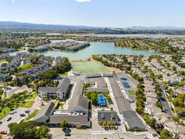 910 Governors Bay Drive, Redwood City CA: https://media.crmls.org/mediaz/9b0f91e1-7191-4f49-8b92-7a945cd954dc.jpg