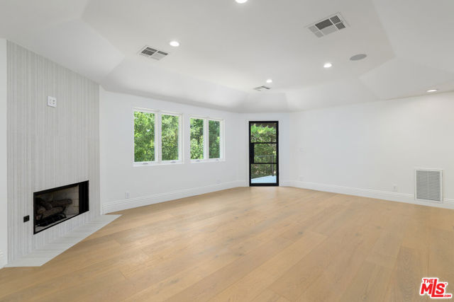 4929 Lakeview Canyon Road, Westlake Village CA: https://media.crmls.org/mediaz/9b106d15-464f-4671-80d8-3b376763f7b9.jpg