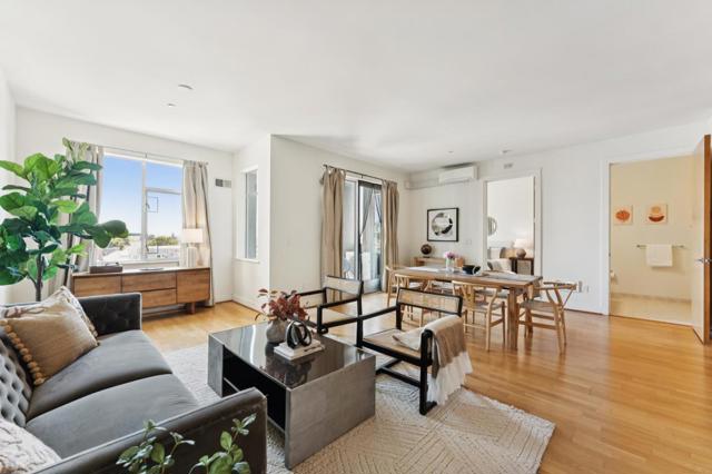 1020 Jackson Street, Oakland CA: https://media.crmls.org/mediaz/9b108b68-cbc6-4b11-ab99-172fd116b3eb.jpg