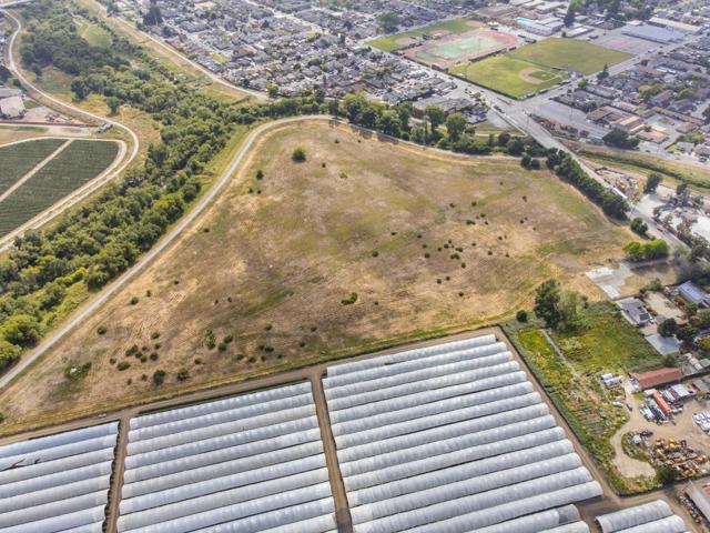 30 Riverside Road, Watsonville CA: https://media.crmls.org/mediaz/9b110da8-3666-4db1-a6de-4180c4ce64bc.jpg