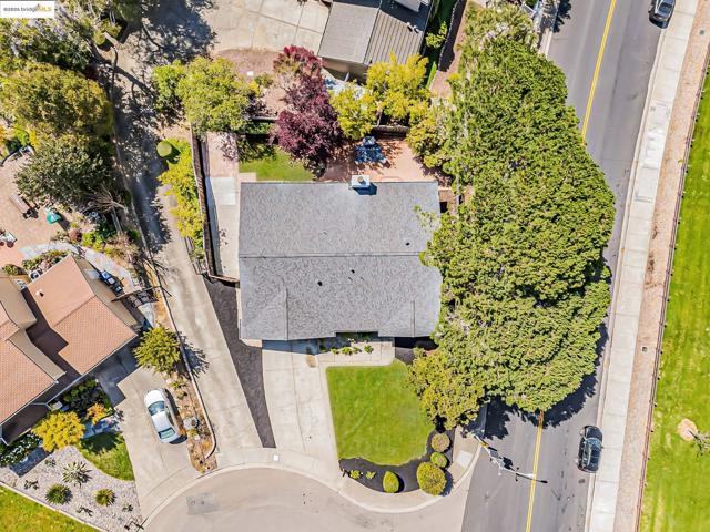 Image 25 of 30 For 4001 Plumas Ct