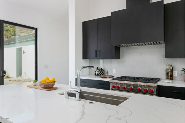 953 Colina Vista, Ventura CA: https://media.crmls.org/mediaz/9b11db57-cdd2-4704-936a-06d2d03778d3.jpg