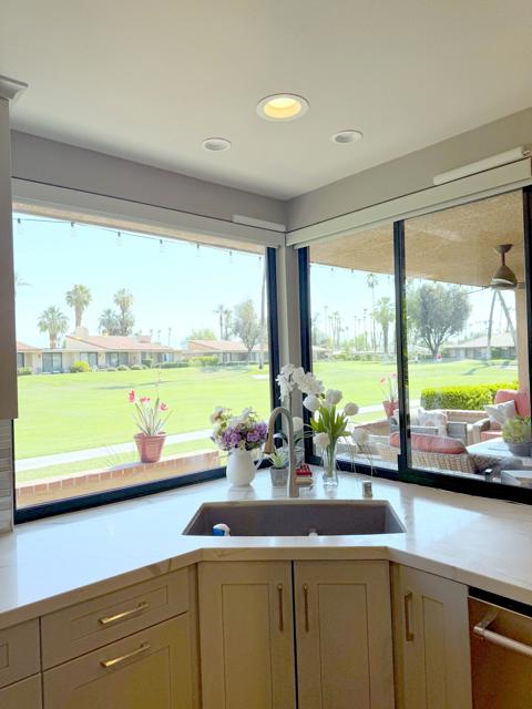 12 La Cerra Circle, Rancho Mirage CA: https://media.crmls.org/mediaz/9b12b725-5a7d-46d5-9162-6af48a04448f.jpg