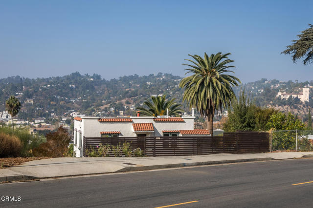 Detail Gallery Image 1 of 34 For 4507 Berenice Ave, Los Angeles,  CA 90031 - 3 Beds | 2 Baths