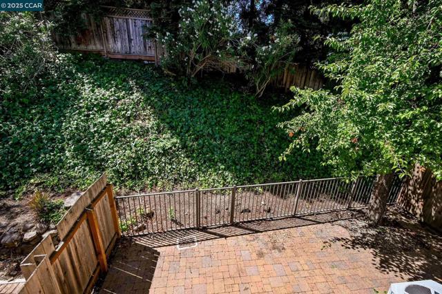 407 Tampico, Walnut Creek CA: https://media.crmls.org/mediaz/9b134a02-e30d-433c-adeb-832177769cfd.jpg
