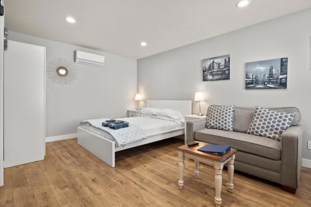 228 E Julian Street, San Jose CA: https://media.crmls.org/mediaz/9b1362e9-478b-4994-94ad-415385411654.jpg