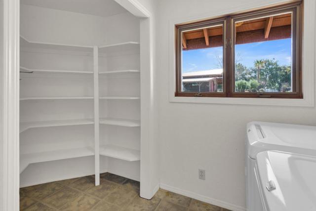 50145 Adobe Place, Lockwood CA: https://media.crmls.org/mediaz/9b138856-2436-4371-b44e-f19c760cf8fb.jpg