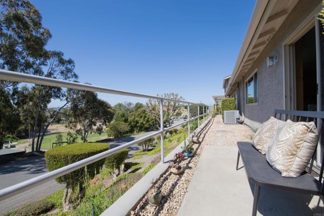 Detail Gallery Image 17 of 26 For 3625 Vista Oceana #18,  Oceanside,  CA 92057 - 2 Beds | 2 Baths
