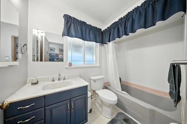 5222 Keystone Drive, Fremont CA: https://media.crmls.org/mediaz/9b14120d-5c80-4bbd-9dc2-9dda0dc5f486.jpg