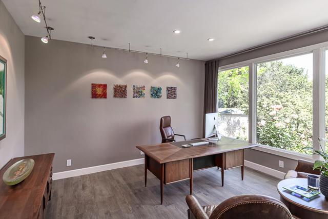 275 Eleanor Drive, Woodside CA: https://media.crmls.org/mediaz/9b145696-55d8-40f8-b37c-62a21d983bb2.jpg