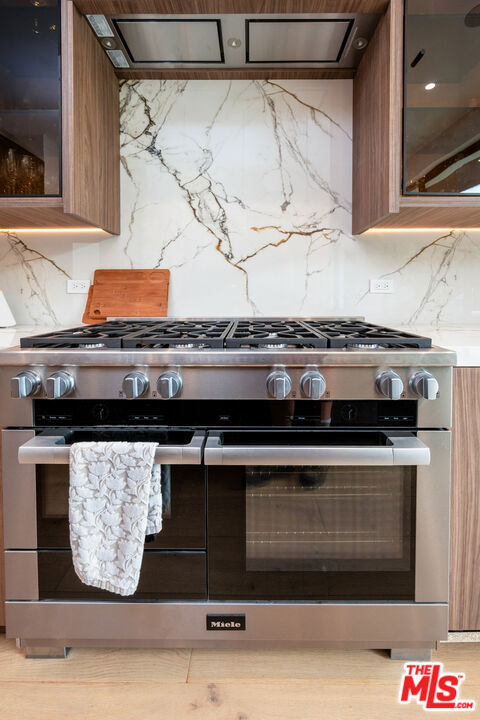 Thumbnail 17