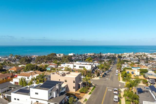 Image 54 of 75 For 4593 Coronado Ave