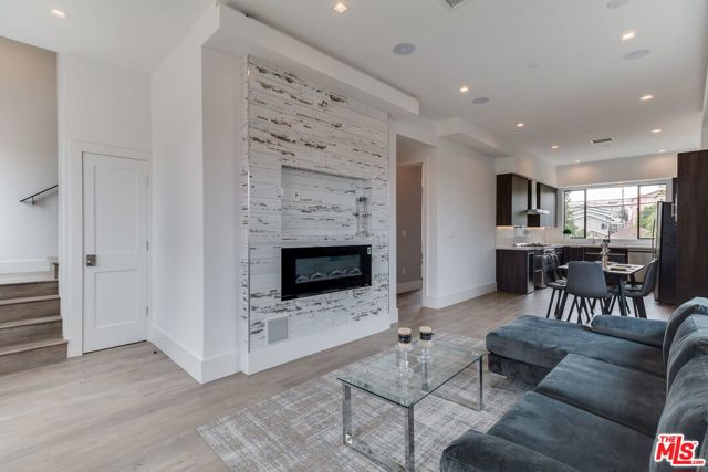 4830 1/2 W pickford Street, Los Angeles CA: https://media.crmls.org/mediaz/9b16c1ad-0fb4-453e-988e-f933b22d92de.jpg