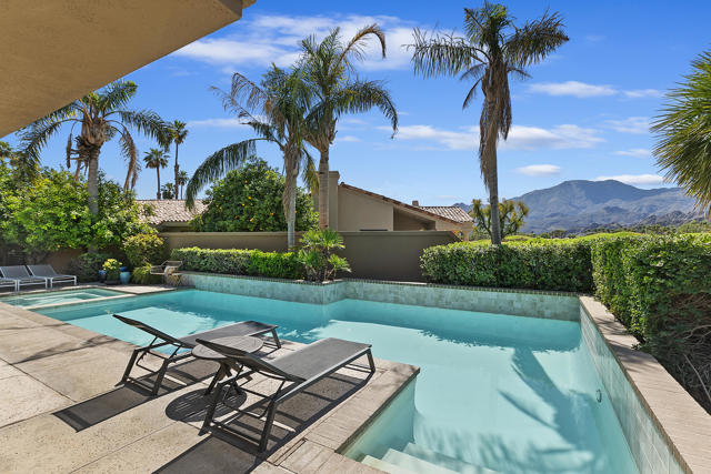 54841 Inverness Way, La Quinta CA: https://media.crmls.org/mediaz/9b17b9f5-2864-4ef8-b7de-f105e5368130.jpg