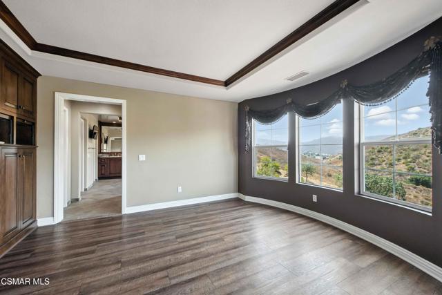 3194 Sunset Hills Boulevard, Thousand Oaks CA: https://media.crmls.org/mediaz/9b17c1cc-d266-471c-b9ed-53cb8dfd9f7d.jpg