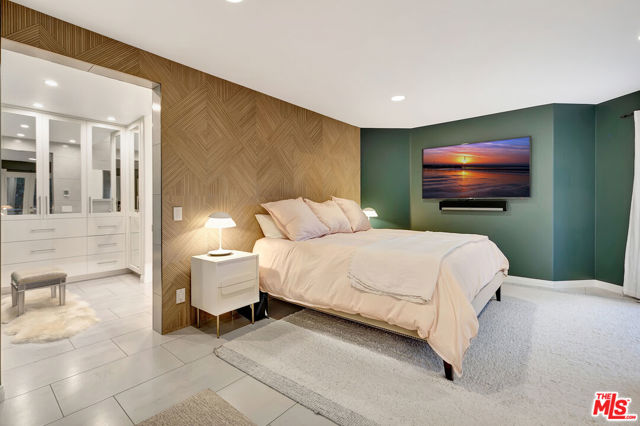 4102 Cachalote Street, Woodland Hills CA: https://media.crmls.org/mediaz/9b17e9e3-f155-4161-853b-f0826e543c45.jpg