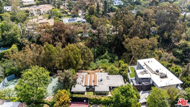 Drew Fenton | 656 N Bonhill Road Los Angeles CA | MLS: 7538623
