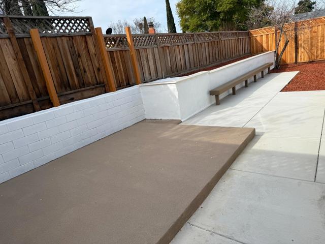 2552 Castleton Drive, San Jose CA: https://media.crmls.org/mediaz/9b1b6056-2af4-4cb2-9e4f-9bae3d4a6c87.jpg