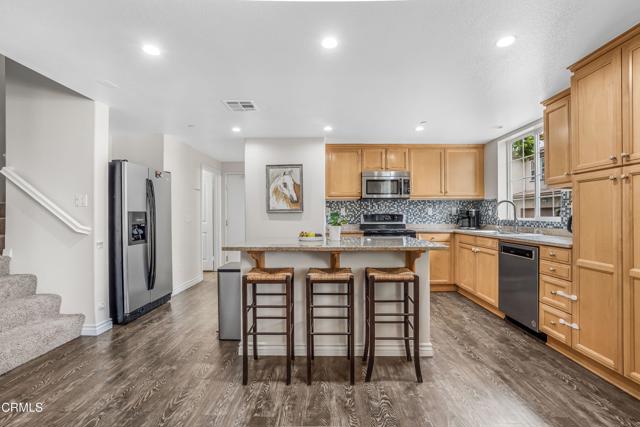 Detail Gallery Image 17 of 48 For 646 Green River St, Oxnard,  CA 93036 - 3 Beds | 2/1 Baths