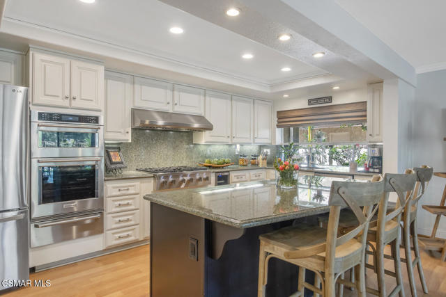 3901 Via Verde, Thousand Oaks CA: https://media.crmls.org/mediaz/9b1e7149-bdc8-4688-b6fd-724fa1975fa0.jpg