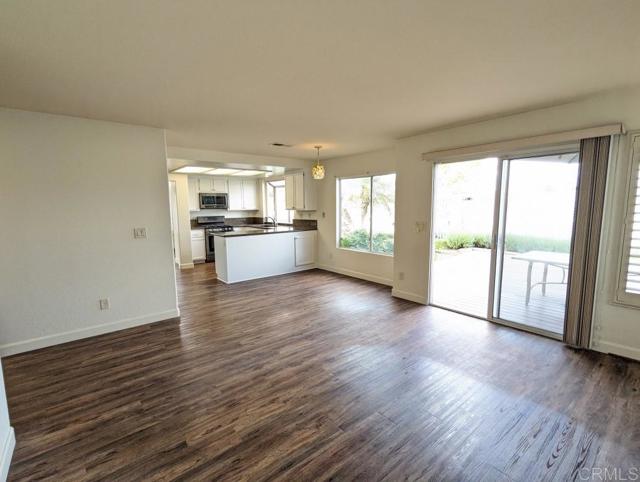 Detail Gallery Image 5 of 28 For 649 Montage Rd, Oceanside,  CA 92057 - 4 Beds | 3 Baths