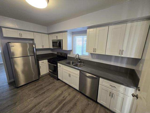 Detail Gallery Image 14 of 31 For 229 S 36th St, San Diego,  CA 92113 - 2 Beds | 1 Baths