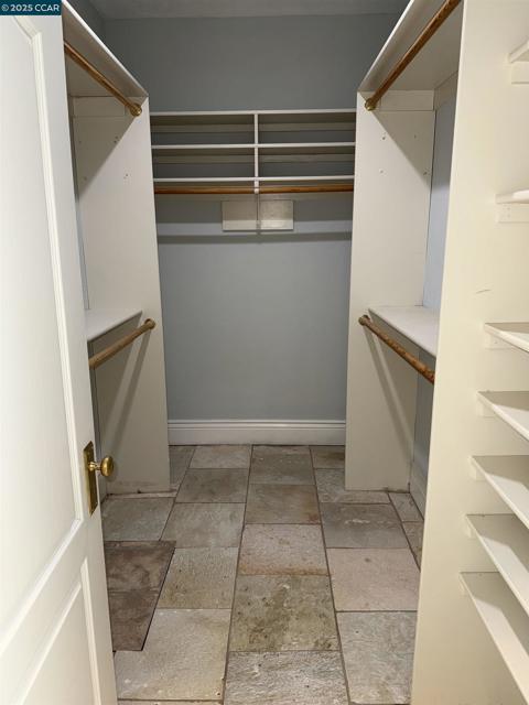 14051 State Highway 4, Byron CA: https://media.crmls.org/mediaz/9b1f8ad3-4492-406b-97c5-bbf098213562.jpg