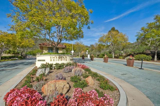 Detail Gallery Image 26 of 36 For 2183 Crest View Glen, Escondido,  CA 92026 - 3 Beds | 2/1 Baths