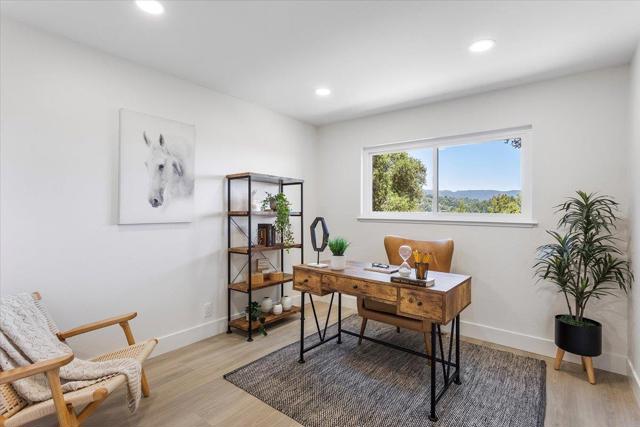 17060 Lon Road, Los Gatos CA: https://media.crmls.org/mediaz/9b201257-44d9-433e-b8ca-36f800dc3314.jpg