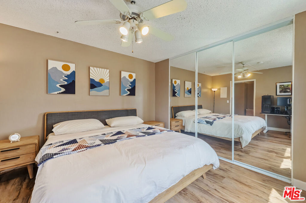 https://media.crmls.org/mediaz/9b20219c-8e68-4283-bed4-de7ebd3b1823.jpg?preset=X-Large