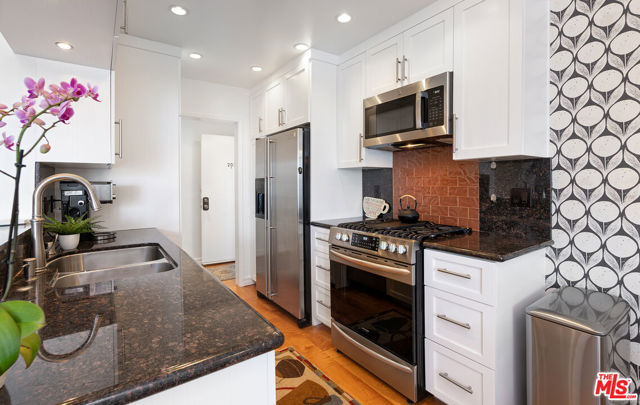 922 14th Street, 207 photo 4