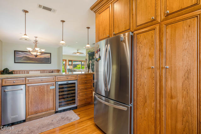 297 Rancho Drive, Ventura CA: https://media.crmls.org/mediaz/9b21a4ae-3917-4cd3-85b5-612c1919b365.jpg