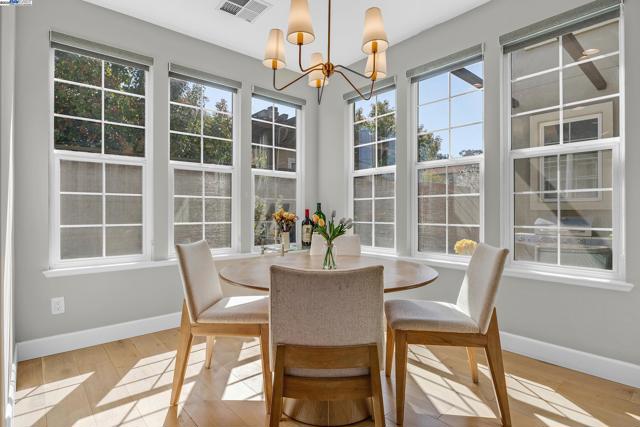 5719 Dimas Ct, Pleasanton CA: https://media.crmls.org/mediaz/9b222795-52d5-4471-92ff-10973b73ef69.jpg