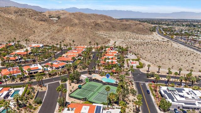 11 Vista Loma Drive, Rancho Mirage CA: https://media.crmls.org/mediaz/9b2280f6-ed0d-4d75-b0a9-a29872207cf4.jpg